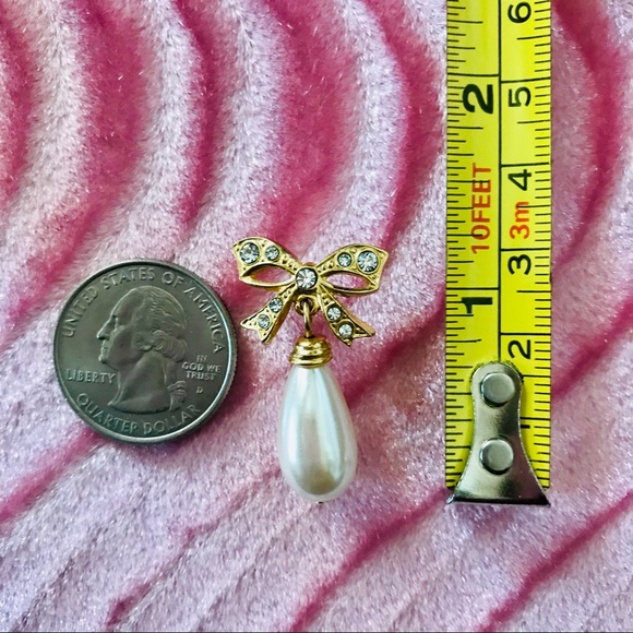 Jennifer Moore Earrings - Picture 5 of 5